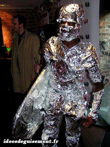 Fast costume of silver surfer